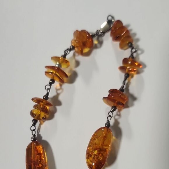 Elegant Amber and Sterling Silver Necklace 925 - Picture 5 of 5